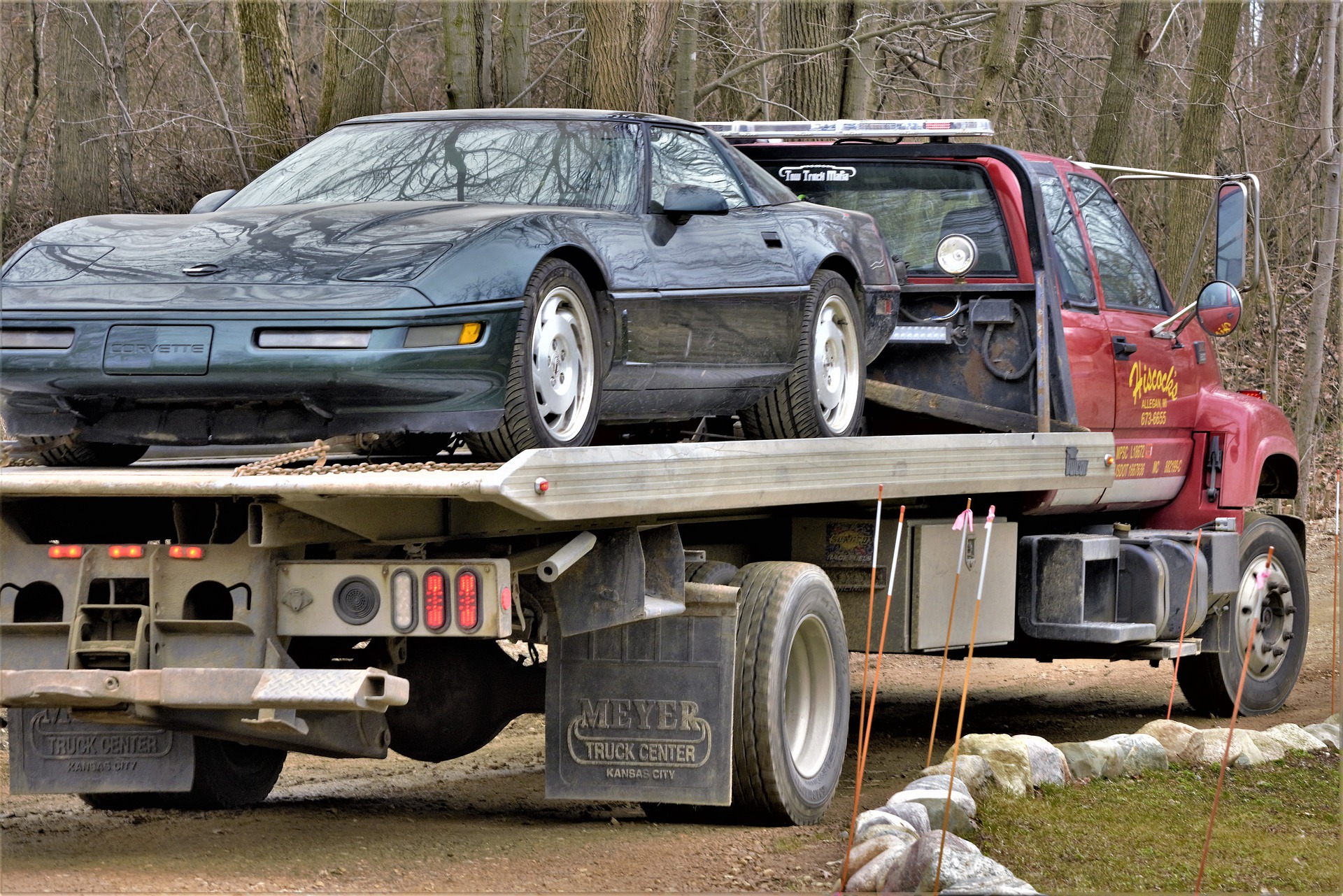Why You Should Opt For Auto Transport Services When Moving a Vehicle